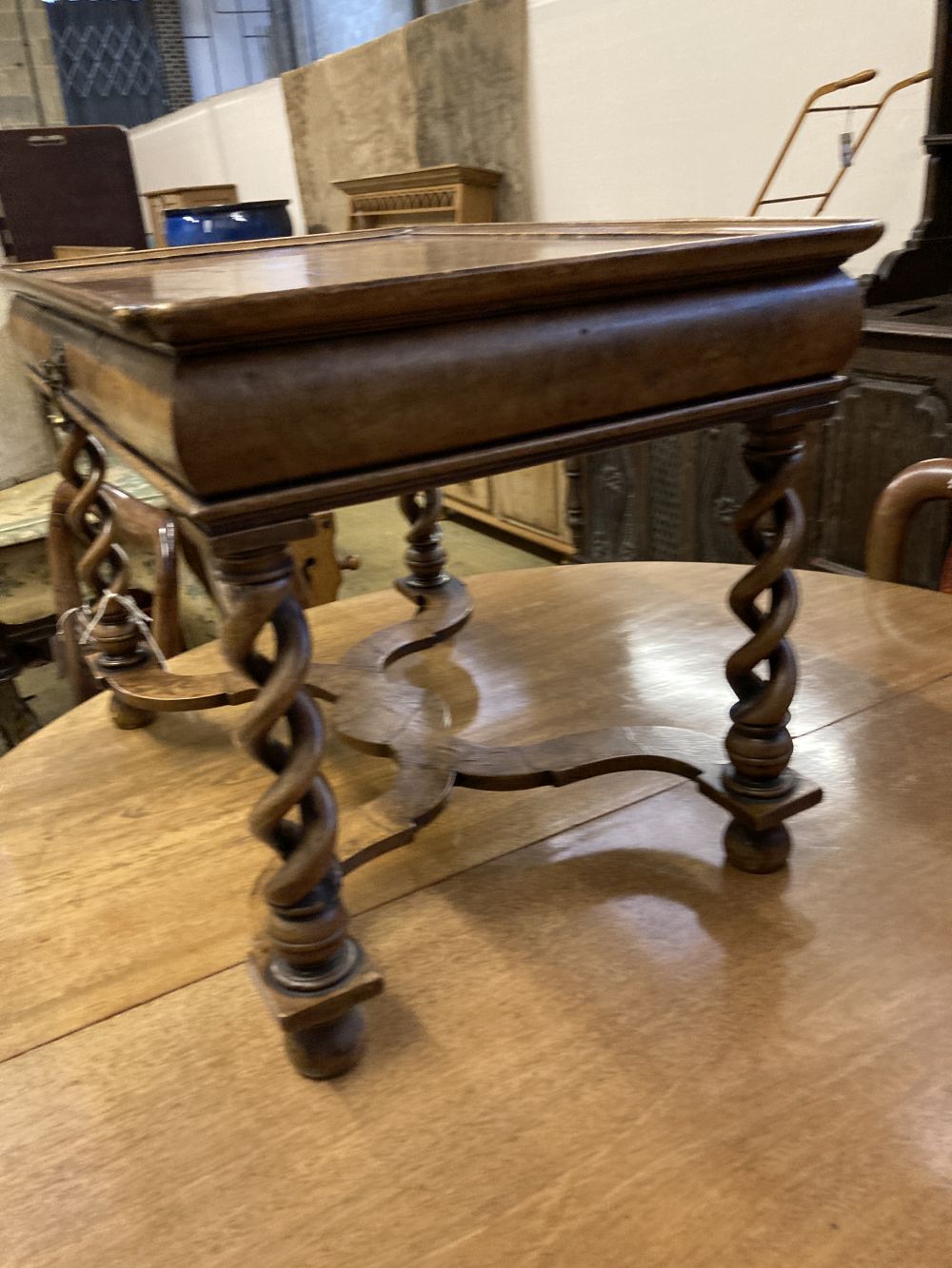 A small William and Mary style walnut side table, width 62cm, depth 42cm, height 43cm